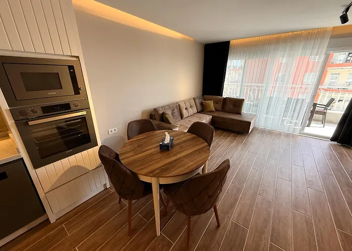 Sa Apartments! 2Br Flat 150M To The Beach *