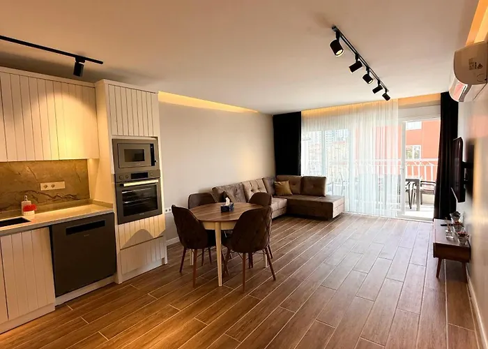Sa Apartments! 2Br Flat 150M To The Beach Аланія