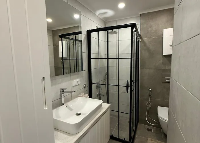 Sa Apartments! 2Br Flat 150M To The Beach * Аланія