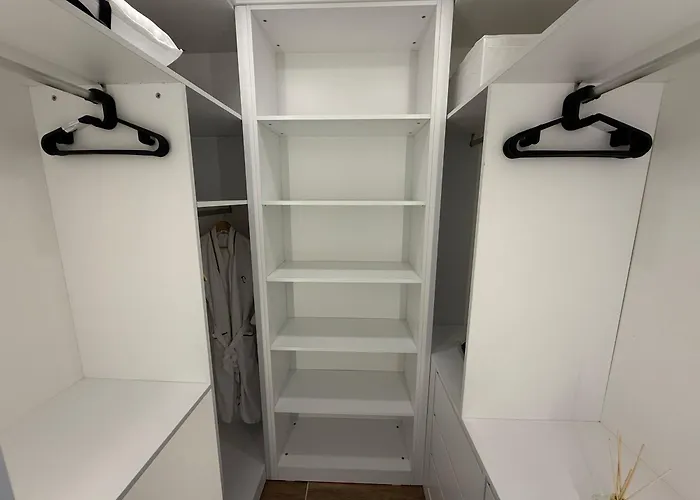 Sa Apartments! 2Br Flat 150M To The Beach *