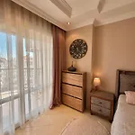 Sa Apartments! 2br Flat 150m To The Apartment *