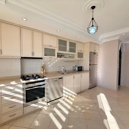 Апартаменты Sa Apartments! 2br Flat 150m To The