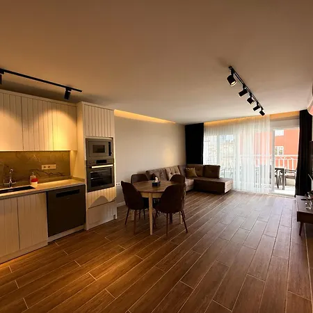 Sa Apartments! 2br Flat 150m To The